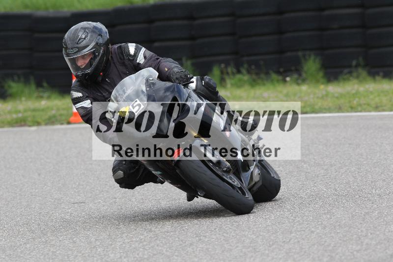 /Archiv-2025/10 23.04.2025 Cornu Master School ADR/rot-rouge/5